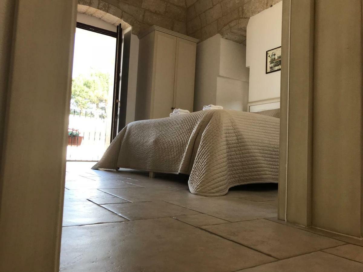 ラテルツァ Il Terrazzino Bed & Breakfast エクステリア 写真